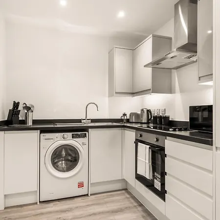 Bright & Contemporary 1 Bed In Apartment Leeds (West Yorkshire)