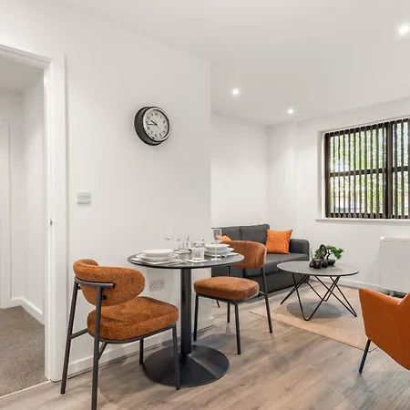 Bright & Contemporary 1 Bed In * Leeds (West Yorkshire)