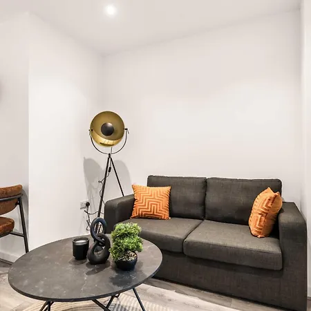 Bright & Contemporary 1 Bed In Apartment Leeds (West Yorkshire)