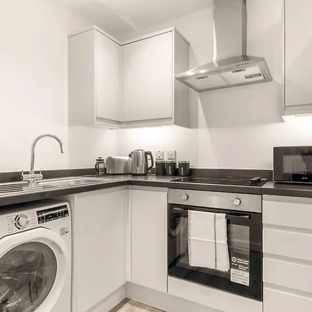 Bright & Contemporary 1 Bed In Apartment Leeds (West Yorkshire)