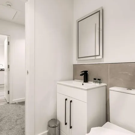 Apartment Bright & Contemporary 1 Bed In *